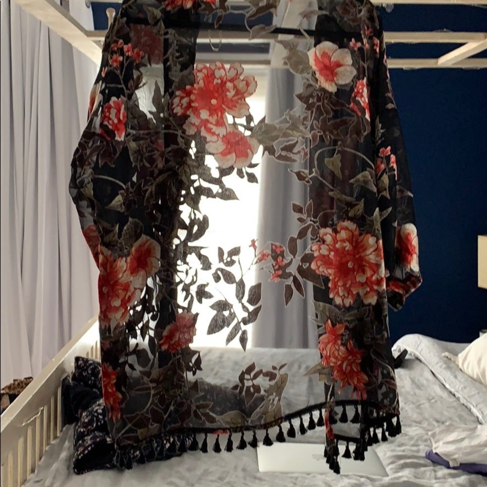 28 - Picture 2 of 4